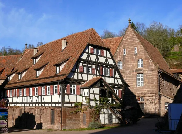 Maulbronn Kloster Baden Wrttemberg Tyskland Halvtimrat Hus Kloster Gården — Stockfoto