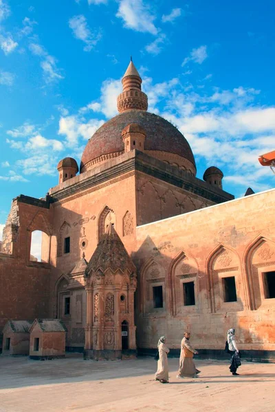Bezoekers Aan Het Ishak Pasha Palace Buurt Van Dogubayazit Oost — Stockfoto