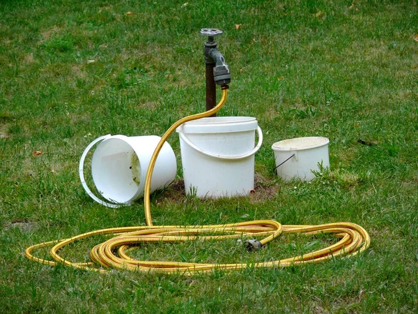 Water Pipe Hose Buckets Lawn — Stock Photo, Image