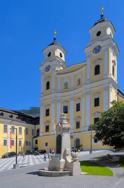Austria Mondsee Basílica Parroquia San Miguel Europa —  Fotos de Stock