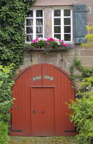 Flowers Window Arched Doorway Maulbronn Monastery — Stock Photo, Image