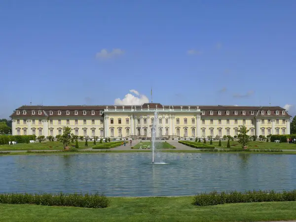 Kvetoucí Baroko Ludwigsburgu Residence Palace Baden Wrttemberg Německo Evropa — Stock fotografie