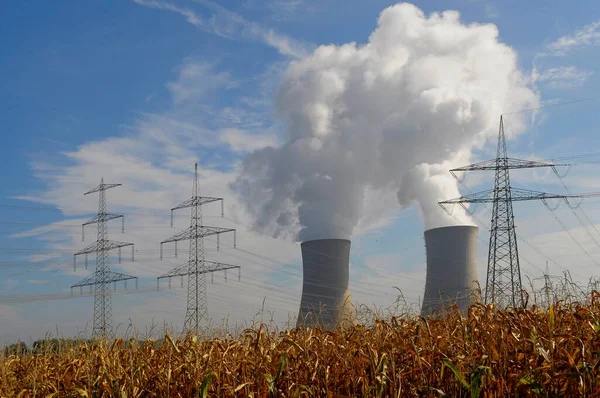 Nuclear Power Növény Grafenrheinfeld Atomerőmű Schweinfurt Közelében Nagyfeszültségű Vezetékek Erőművek — Stock Fotó