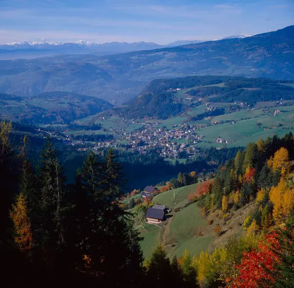 Utsikt Från Alpe Siusi Vägen Till Byn Siusi Allo Sciliar — Stockfoto