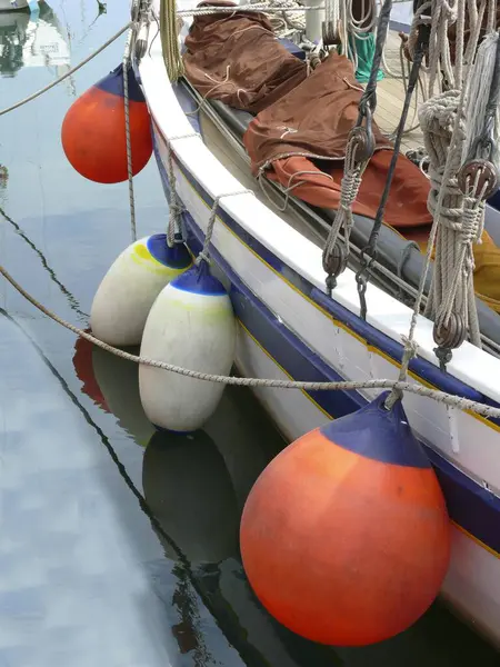 Itália Emília Romanha Barco Pesca Com Bóias Mar Adriático Europa — Fotografia de Stock