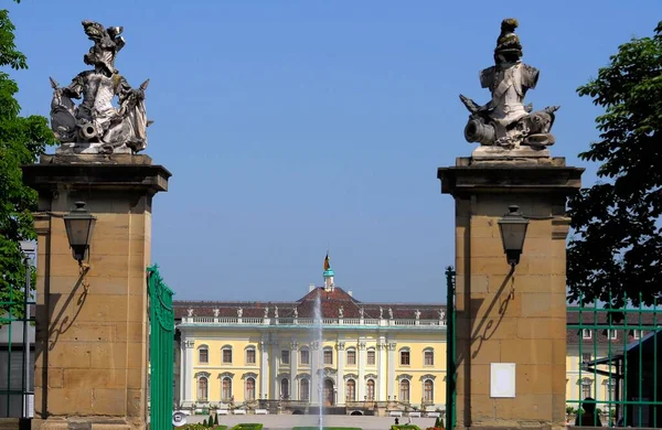Вход Цветущий Барочный Дворец Людвигсбурге — стоковое фото
