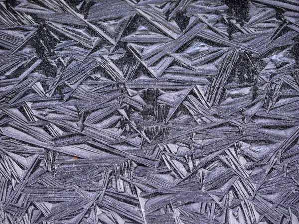 Kryształy Lodu Stawie Ogrodowym Wzory Lodu Formacje Lodowe Struktura Lodu — Zdjęcie stockowe