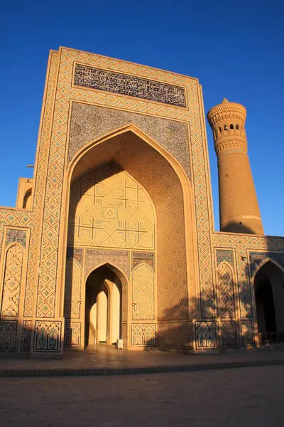 View Courtyard Kalon Mosque 46M High Minaret Bukhara Uzbekistan — Stock Photo, Image