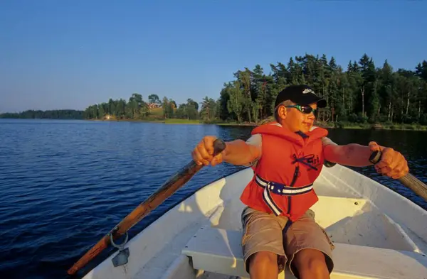 Little Boy Sunglasses Baseball Cap Rowing Boat Lake — Stock Photo, Image