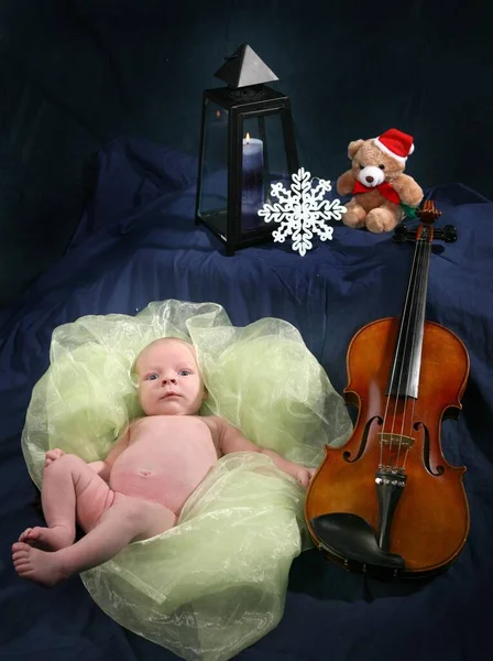 Decoração Natal Com Violino Bebê Infantil — Fotografia de Stock