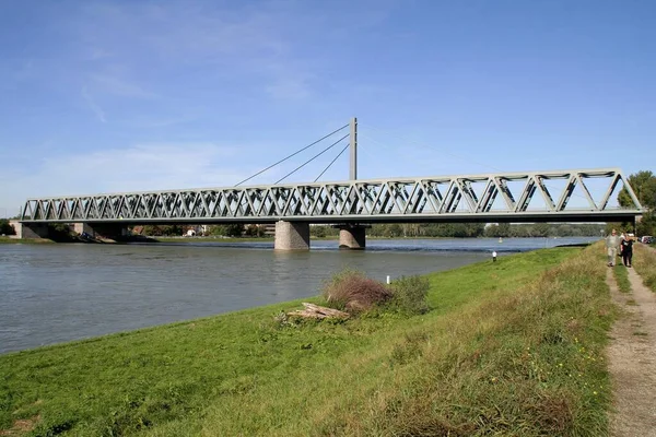 Γέφυρα Ρήνου Μεταξύ Καρλσρούης Baden Wrttemberg Και Wrth Maximiliansau Rhineland — Φωτογραφία Αρχείου