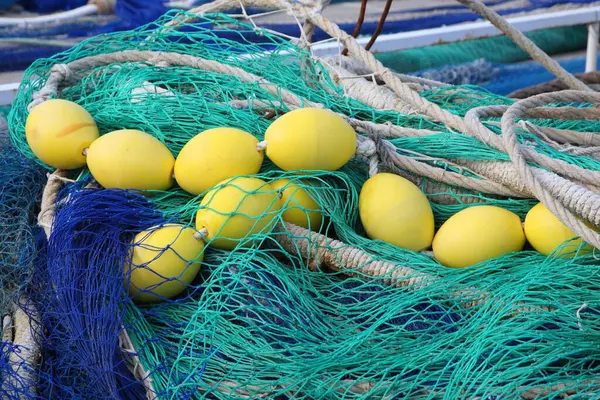マヨルカのポートソラー港の漁網 — ストック写真