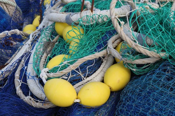 マヨルカのポートソラー港の漁網 — ストック写真