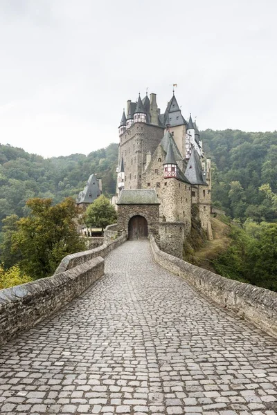 Eltz Castle Ganerbenburg Mnstermaifeld Wierschem Moselle Rhineland Palatinate Germany Europe — Stock Photo, Image