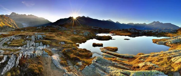 Soluppgång Vid Grimselpass Över Valais Alperna Kanton Valais Schweiz Europa — Stockfoto