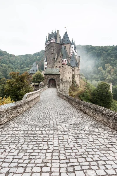 stock image Eltz Castle, Ganerbenburg, Mnstermaifeld, Wierschem, Moselle, Rhineland-Palatinate, Germany, Europe 