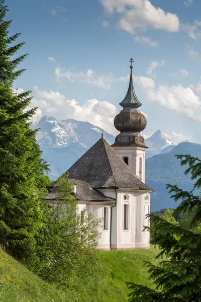 Kościół Marii Gern Masywem Watzmanna Park Narodowy Berchtesgaden Ziemia Berchtesgadener — Zdjęcie stockowe