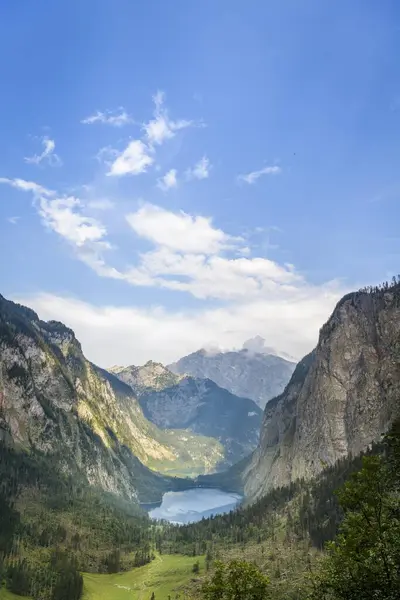 Widok Rothsteig Jeziora Obersee Tyłach Jeziora Konigssee Alpy Krajobraz Górski — Zdjęcie stockowe