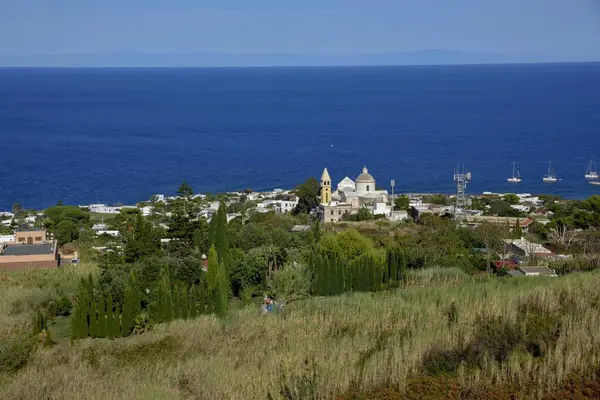 Вид Село Стромболі Острів Стромболі Острови Ліпарі Італія Європа — стокове фото