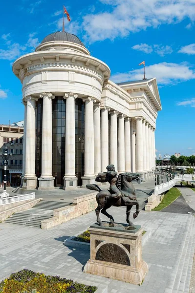 Archaeological Museum Macedonia Karposh Rebellion Square Karposh Equestrian Statue Skopje — Stock Photo, Image