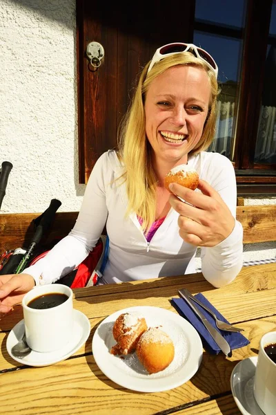 Young Woman Eating Almonds Hutzenalm Reit Winkl Chiemgau Upper Bavaria — Stock Photo, Image