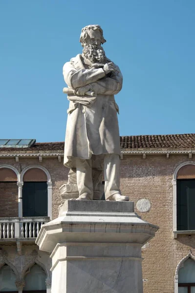 Niccol Tommaseo Statue Francesco Barzaghi Campo Santo Stefano Venice Veneto — Stock Photo, Image
