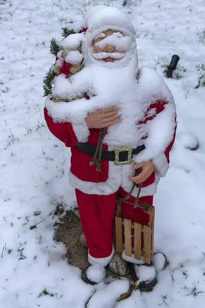 Snow Covered Santa Claus Figure — Stock Photo, Image