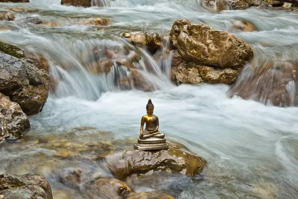 Bhumispara Mudra Buddha Gautama Moment Enlightenment Statue Mountain Stream Oytal — Stock Photo, Image