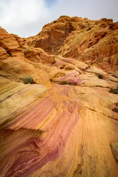 Rainbow Vista Red Yellow Sandstone Rocks Mojave Desert Sandstone Formation Stockfoto