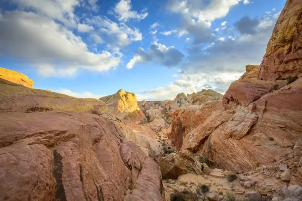 Colorful Red Orange Rock Formations Sandstone Rock Hiking Trail White Stockfoto