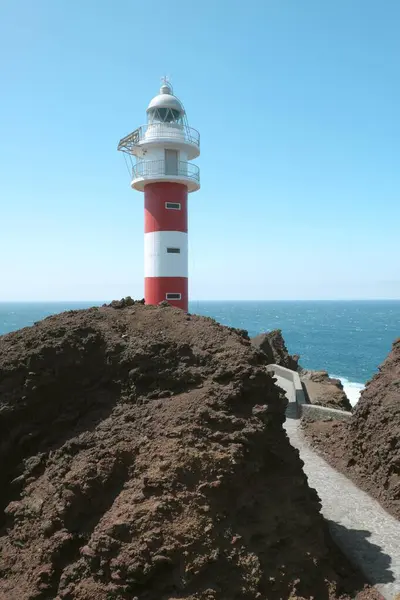西班牙加那利群岛Tenerife Punta Teno灯塔 免版税图库照片