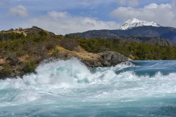 stock image Rapids at the confluence of the turquoise Rio Baker and the glacier grey Rio Nef, between Puerto Guadal and Cochrane, Regin de Aysn, Chile