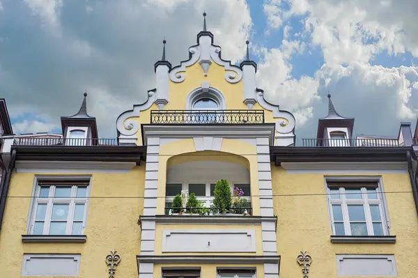 stock image Facade with gable and greened bay window, old building, Munich, Upper Bavaria, Bavaria, Germany, Europe