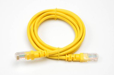 Jack RJ45 plakalı LAN kablosu izole edilmiş beyaz arka grubunun fişi