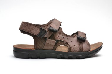 İzole edilmiş beyaz sırt grubundaki çocuklar için bebek sandaletleri.