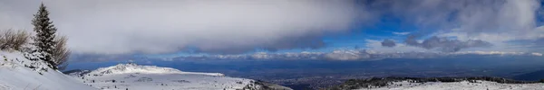 Une Randonnée Hivernale Dans Montagne Vitosha — Photo