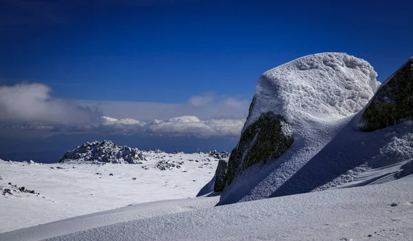 ヴィトシャ山の冬のハイキング — ストック写真