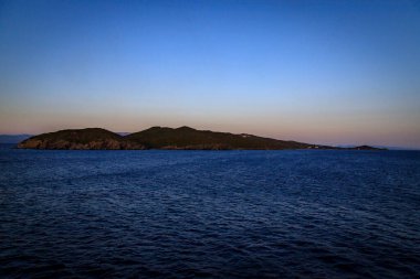 Geleneksel olarak Scio olarak bilinen Chios 'tan bakış en büyük beşinci Yunan adasıdır.