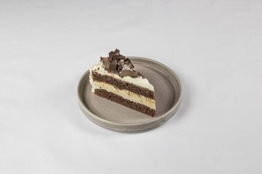 Ev yapımı kek. Yapay ışık altında çekilmiş..