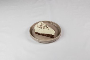 Ev yapımı kek. Yapay ışık altında çekilmiş..