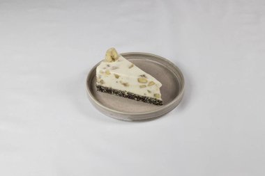 Ev yapımı kek. Yapay ışık altında çekilmiş..