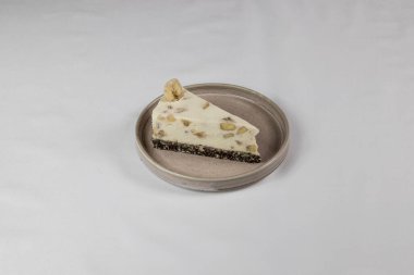 Ev yapımı kek. Yapay ışık altında çekilmiş..