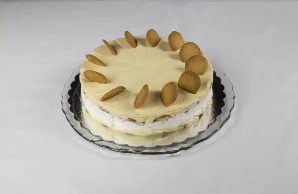 Gâteau Fait Maison Tourné Sous Lumière Artificielle — Photo