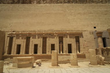 Al Qarna, Luxor, Mısır - 05.01.2024: Hatshepsut Morg Tapınağı