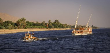 Nil nehri, Mısır 'da yelken açarken görüntüle