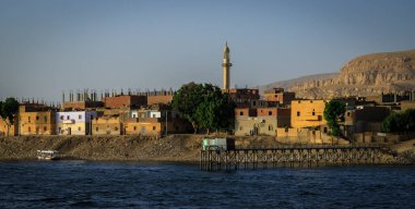 Nil nehri, Mısır 'da yelken açarken görüntüle