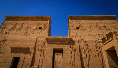 Aswan, Mısır - 05.02.2024: Bu tapınak tanrıça Isis 'e adanmıştır. Aswan 1, Mısır.