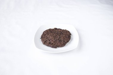 Yeni hazırlanmış yemek / yemek bir restoranda servis edilecek.