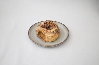 Yeni hazırlanmış yemek / yemek bir restoranda servis edilecek.