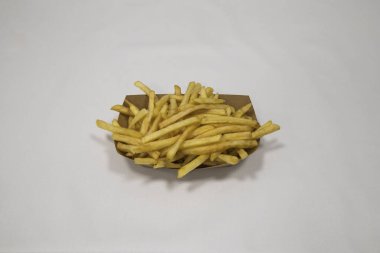 Yeni hazırlanmış yemek / yemek bir restoranda servis edilecek.